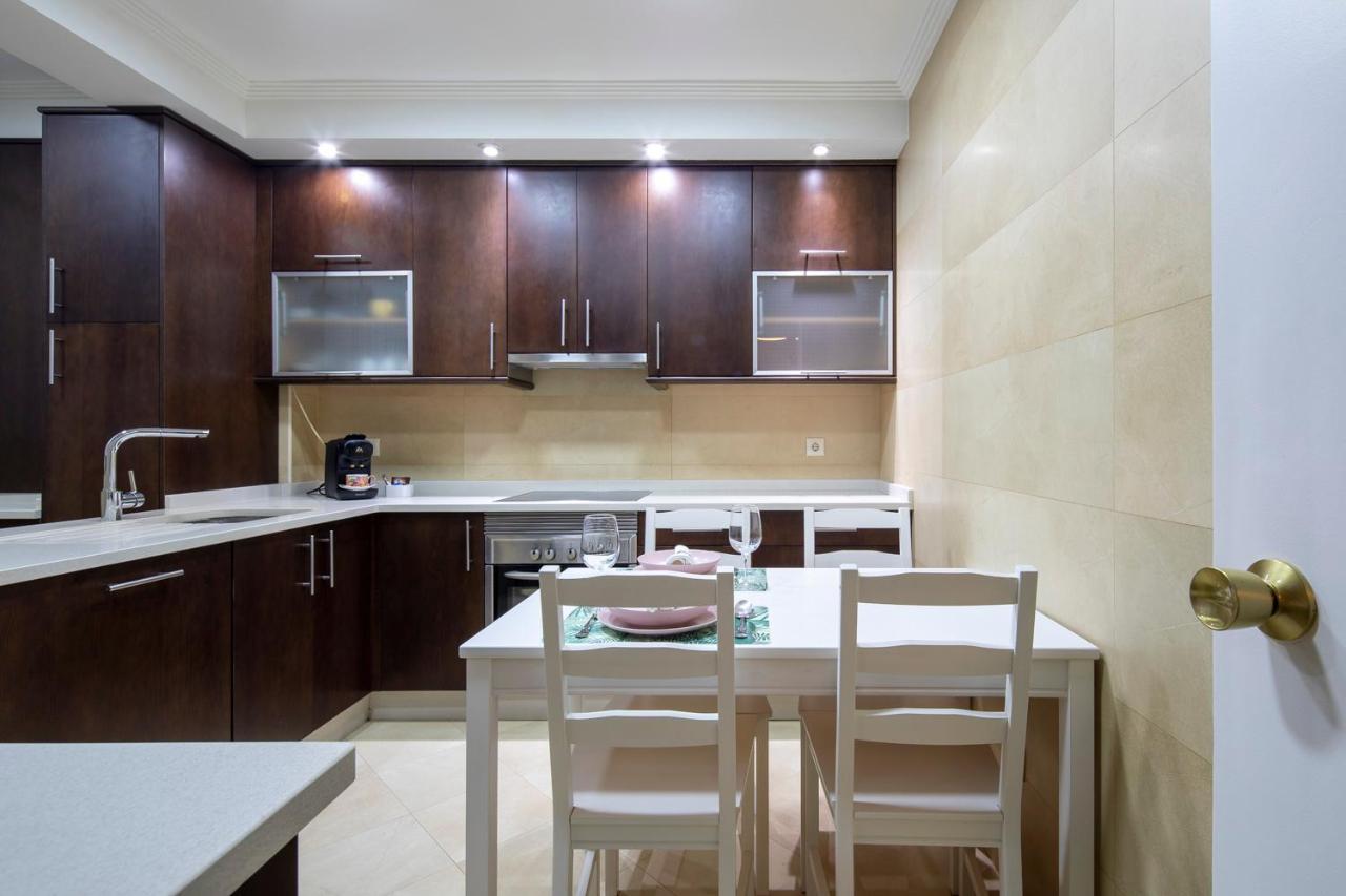 Midtown Rosalia Apartment วิโก ภายนอก รูปภาพ